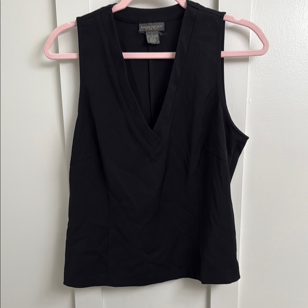 Banana Republic Black V-Neck Sleeveless Tank